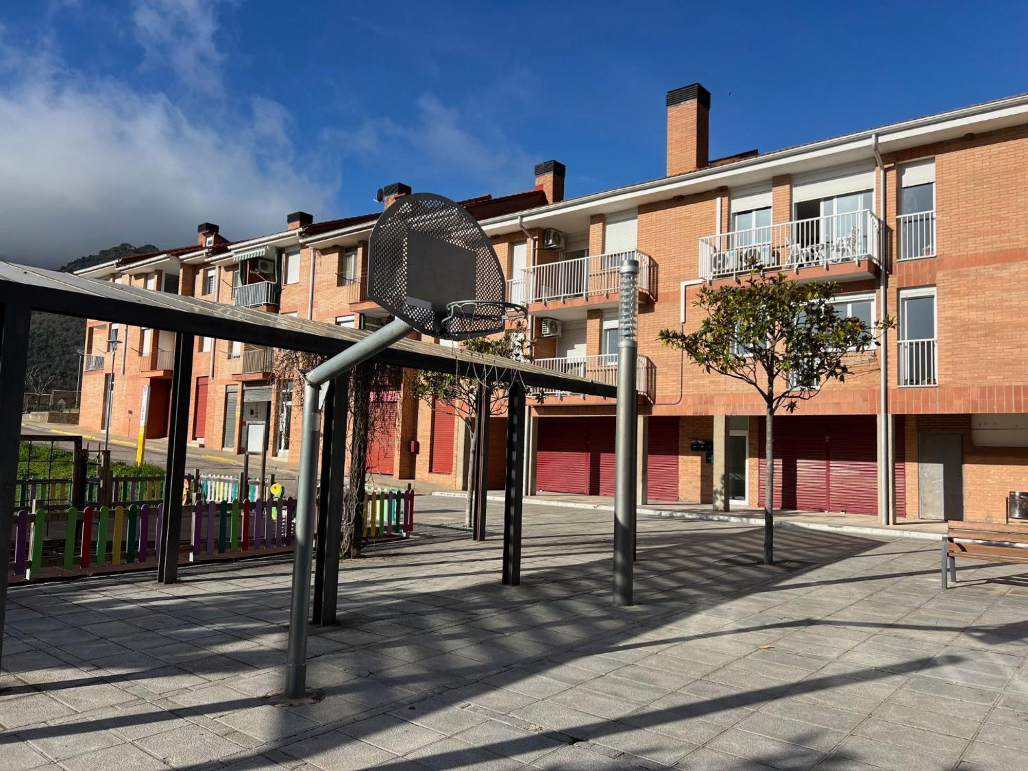 Apartament Acollidor Al Bergueda 6P Sant Jordi de Cercs Ngoại thất bức ảnh